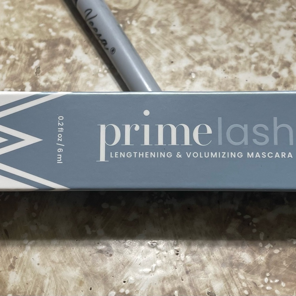 Lengthening & Volumizing Mascara — Mulberry